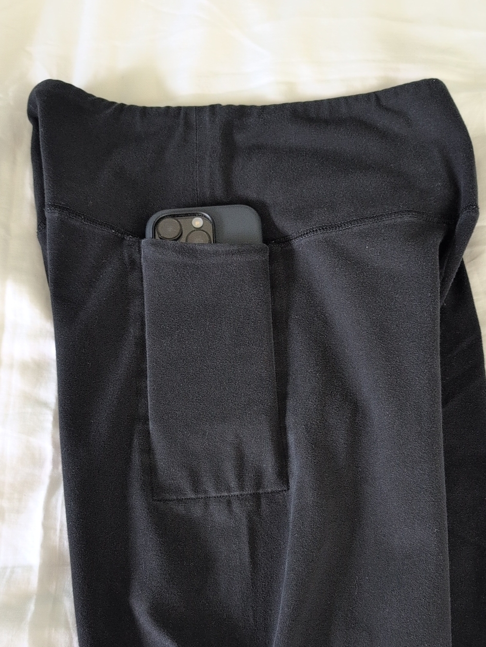 Hollister Flare Leggings -- Size Small - Picture 3 of 7